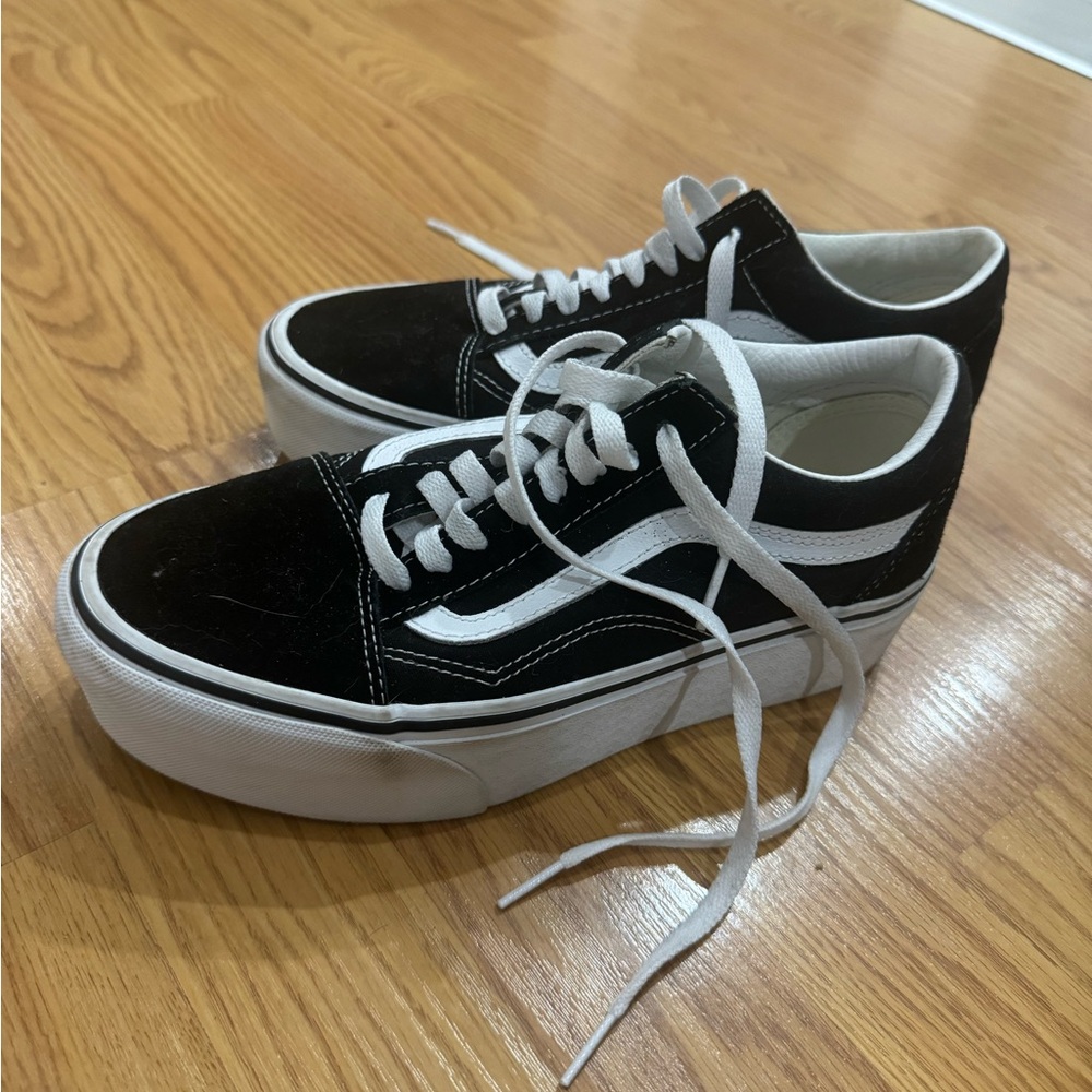 Vans Old Skool Platform Women’s Shoe